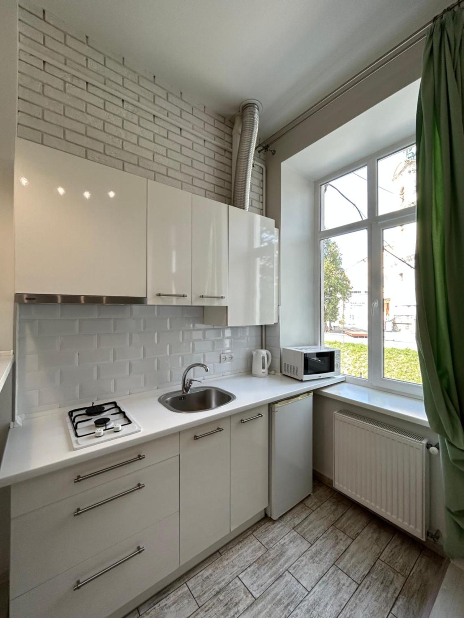 Modern Apartment In Old City Center Lviv Kültér fotó