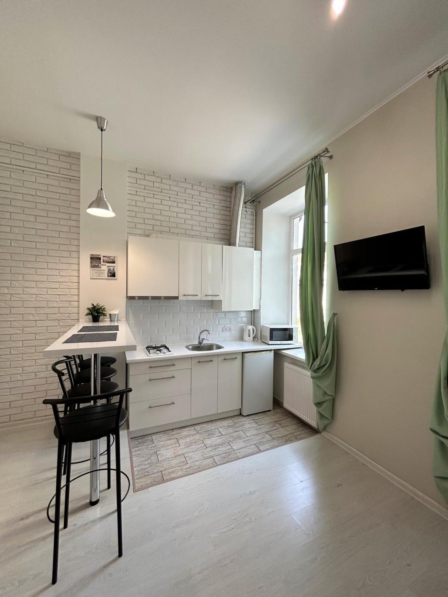 Modern Apartment In Old City Center Lviv Kültér fotó